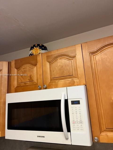 NEW HAMPTON AT CENTURY VI - Residential Lease