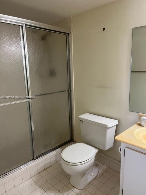 NEW HAMPTON AT CENTURY VI - Residential Lease