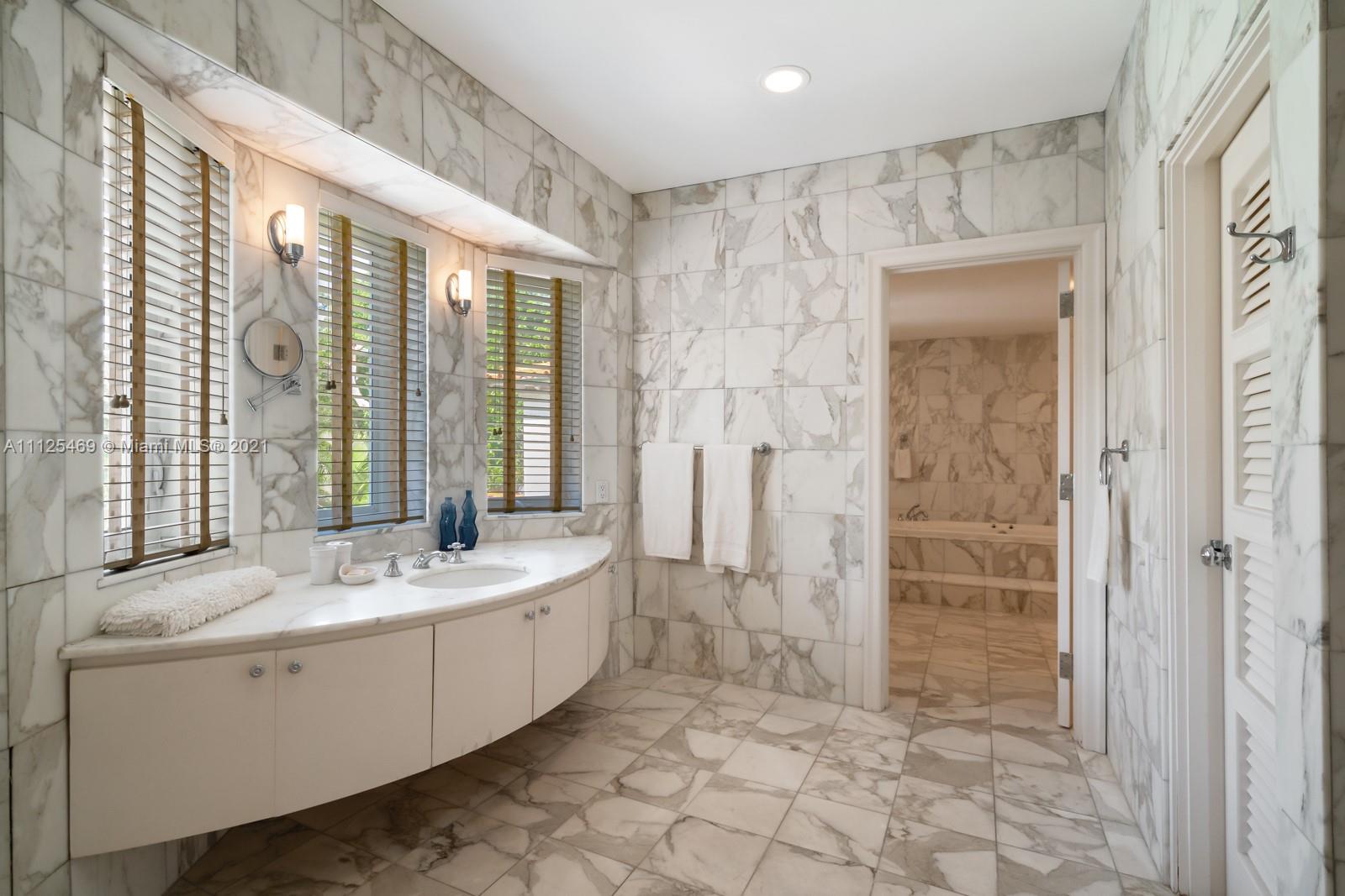 BRICKELLS FLAGLER - Residential