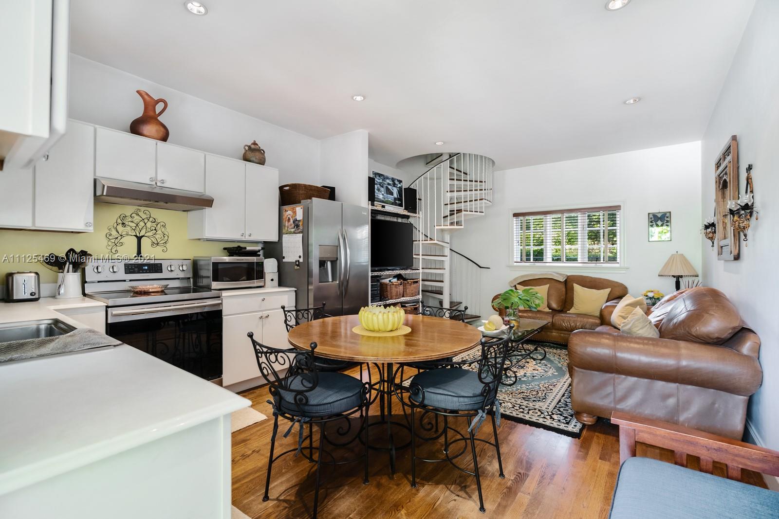 BRICKELLS FLAGLER - Residential