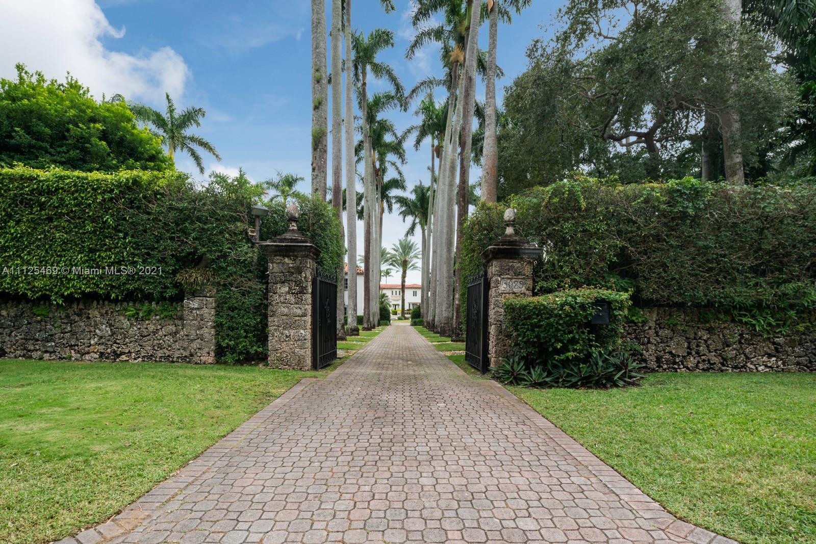 BRICKELLS FLAGLER - Residential