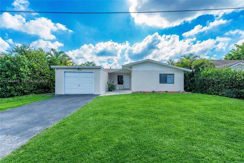 10010 NW 71st Pl Tamarac FL 33321