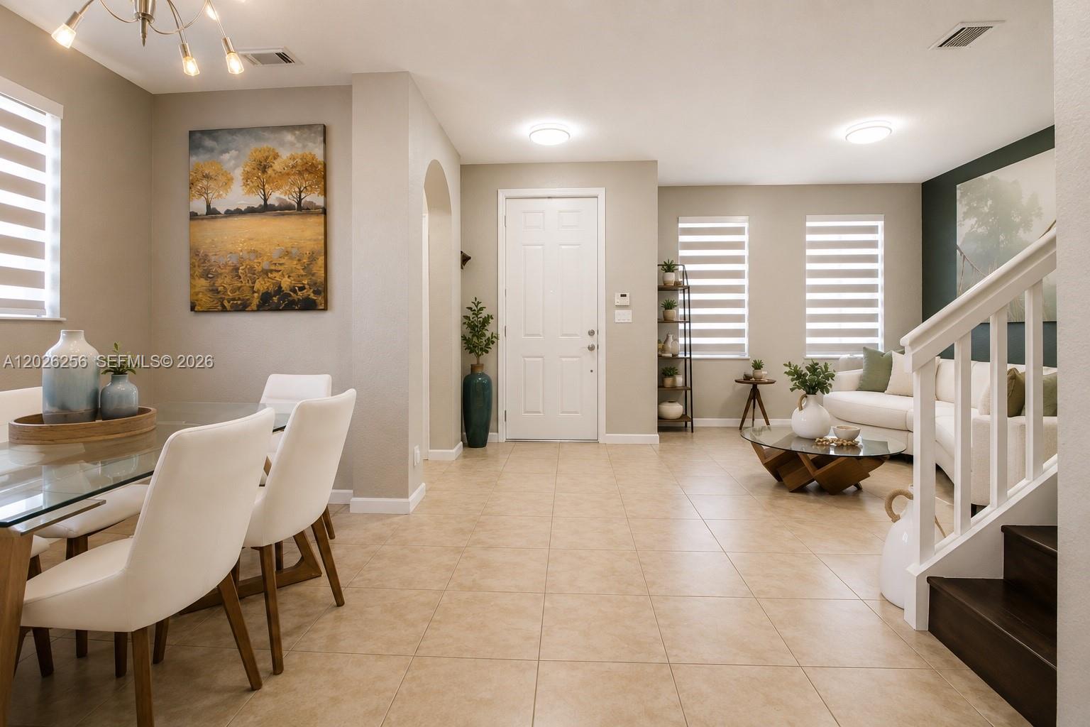 MANDARIN LAKES - Residential