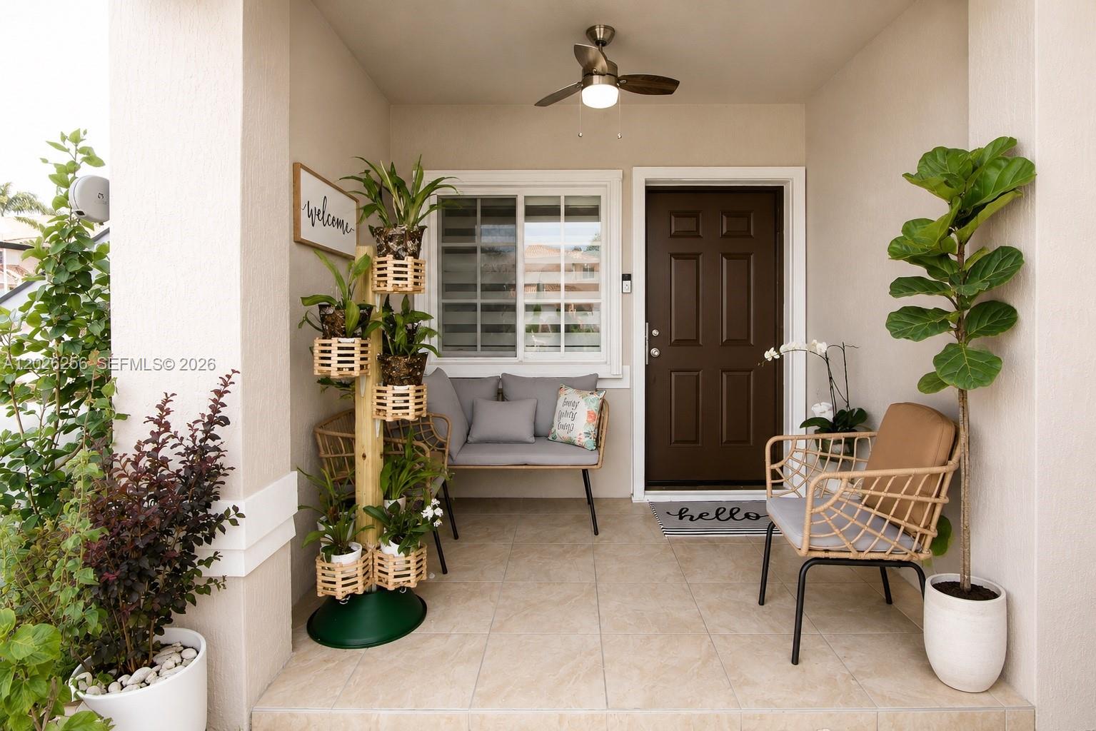 MANDARIN LAKES - Residential