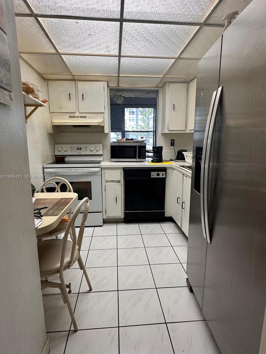 AVILA CONDO - Residential