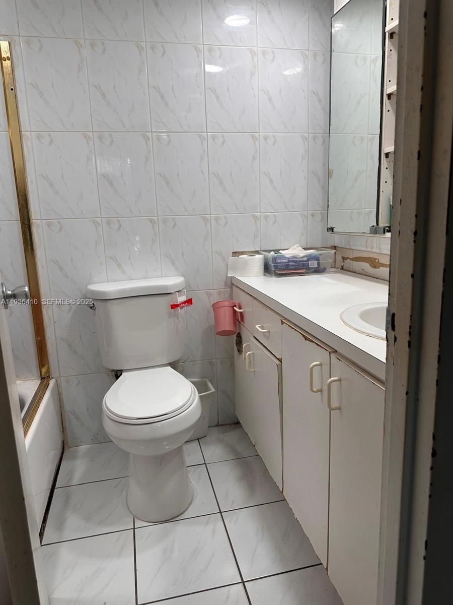 AVILA CONDO - Residential