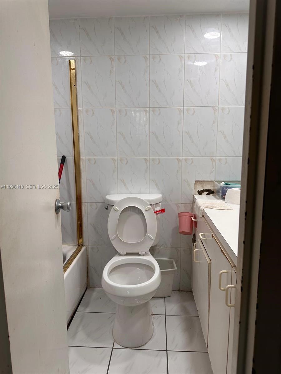 AVILA CONDO - Residential