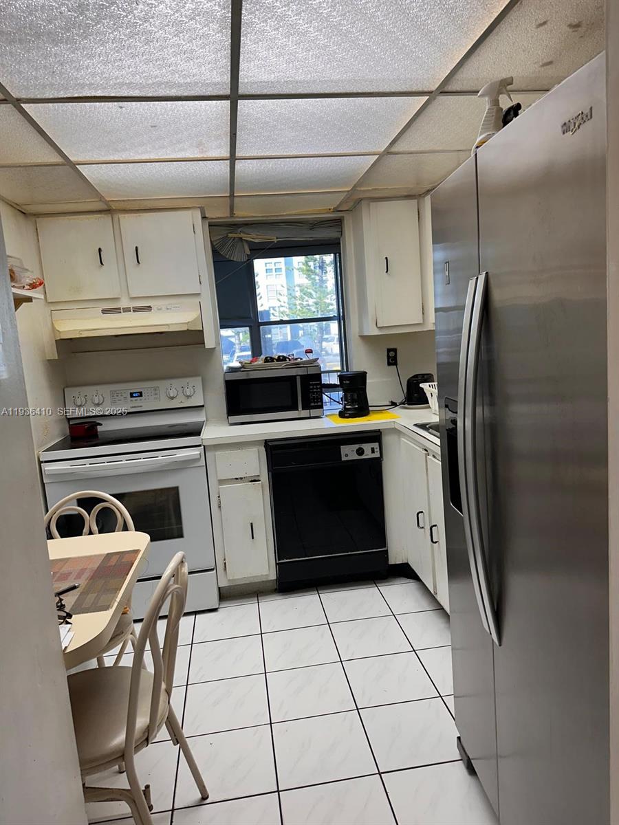 AVILA CONDO - Residential