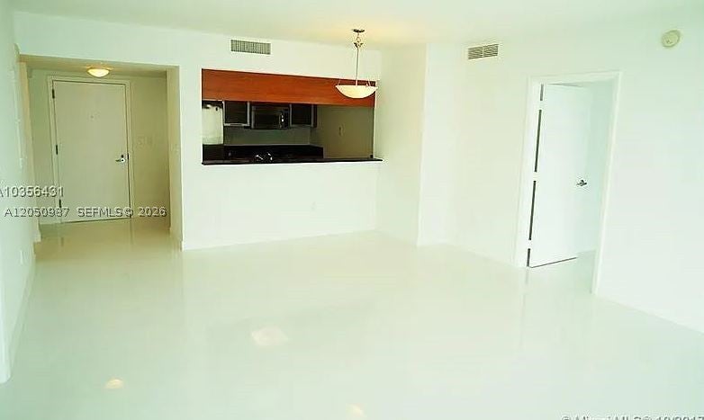 1800 N Bayshore Dr 3014