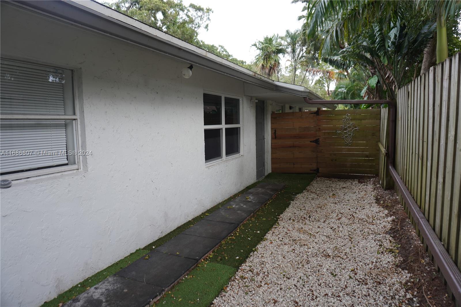 OSCEOLA PARK - Residential Income