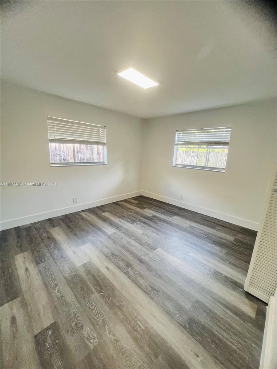 OSCEOLA PARK - Residential Income
