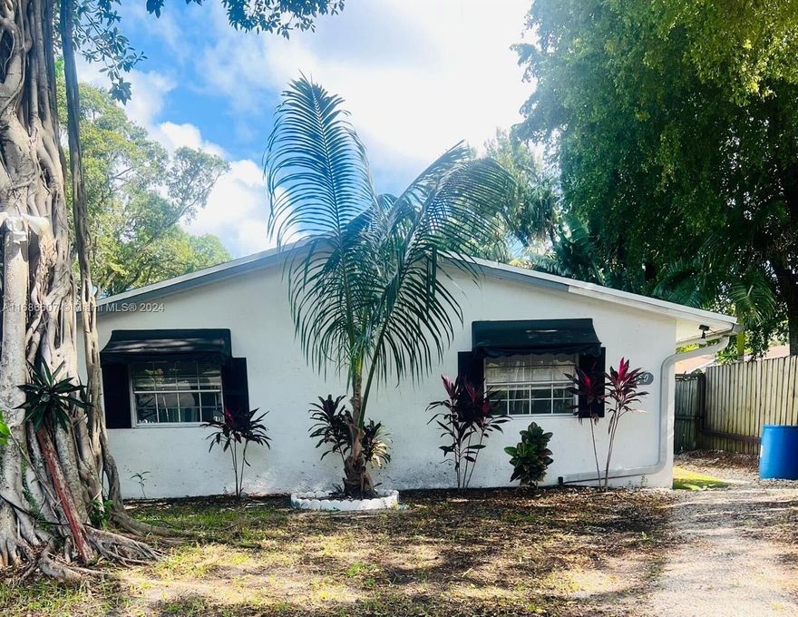 Discover this duplex in East Fort Lauderdale, offering a fantastic investment opportunity! Two units features 2 bedrooms and 1 bathroom, and 3 bedrooms 2 bathrooms with bright, spacious living areas and updated kitchens. Enjoy a shared backyard, perfect for outdoor gatherings. Located just minutes from the beach, parks, and vibrant dining options.  Close to amazing restaurants, FTL airport, Port Everglades . This property is ideal for investors or those looking to live in one unit and rent the other.