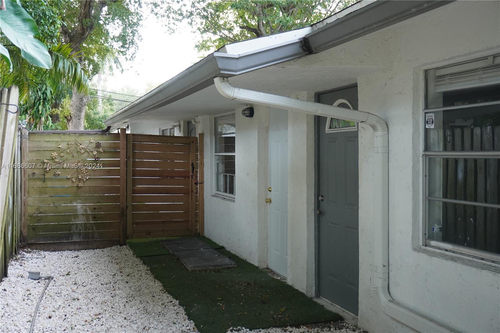 OSCEOLA PARK - Residential Income