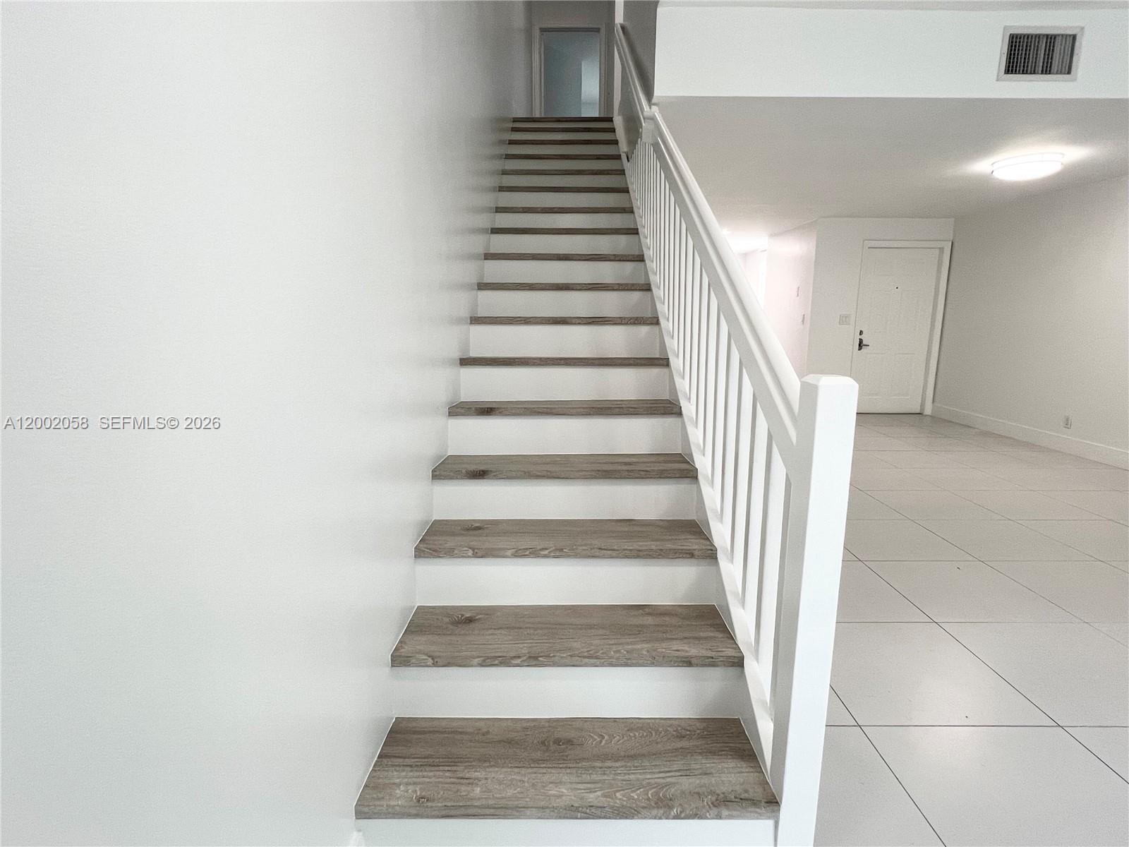 SECTORS 3 & 4 BOUNDARY PL - Residential Lease