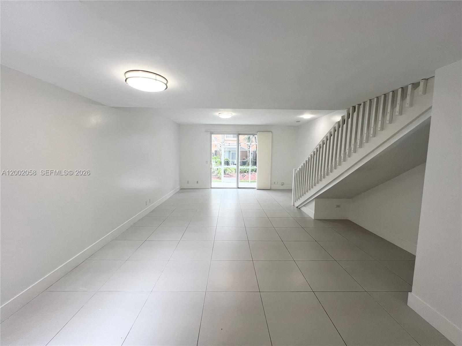 SECTORS 3 & 4 BOUNDARY PL - Residential Lease