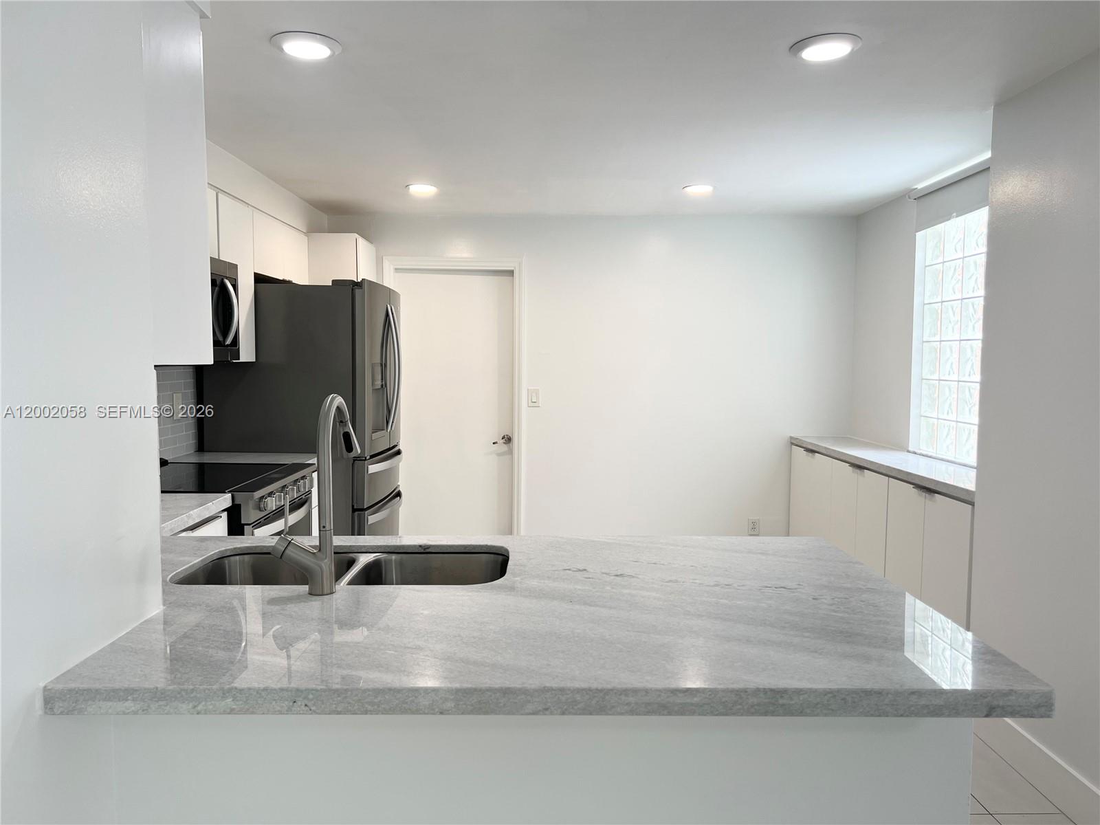 SECTORS 3 & 4 BOUNDARY PL - Residential Lease