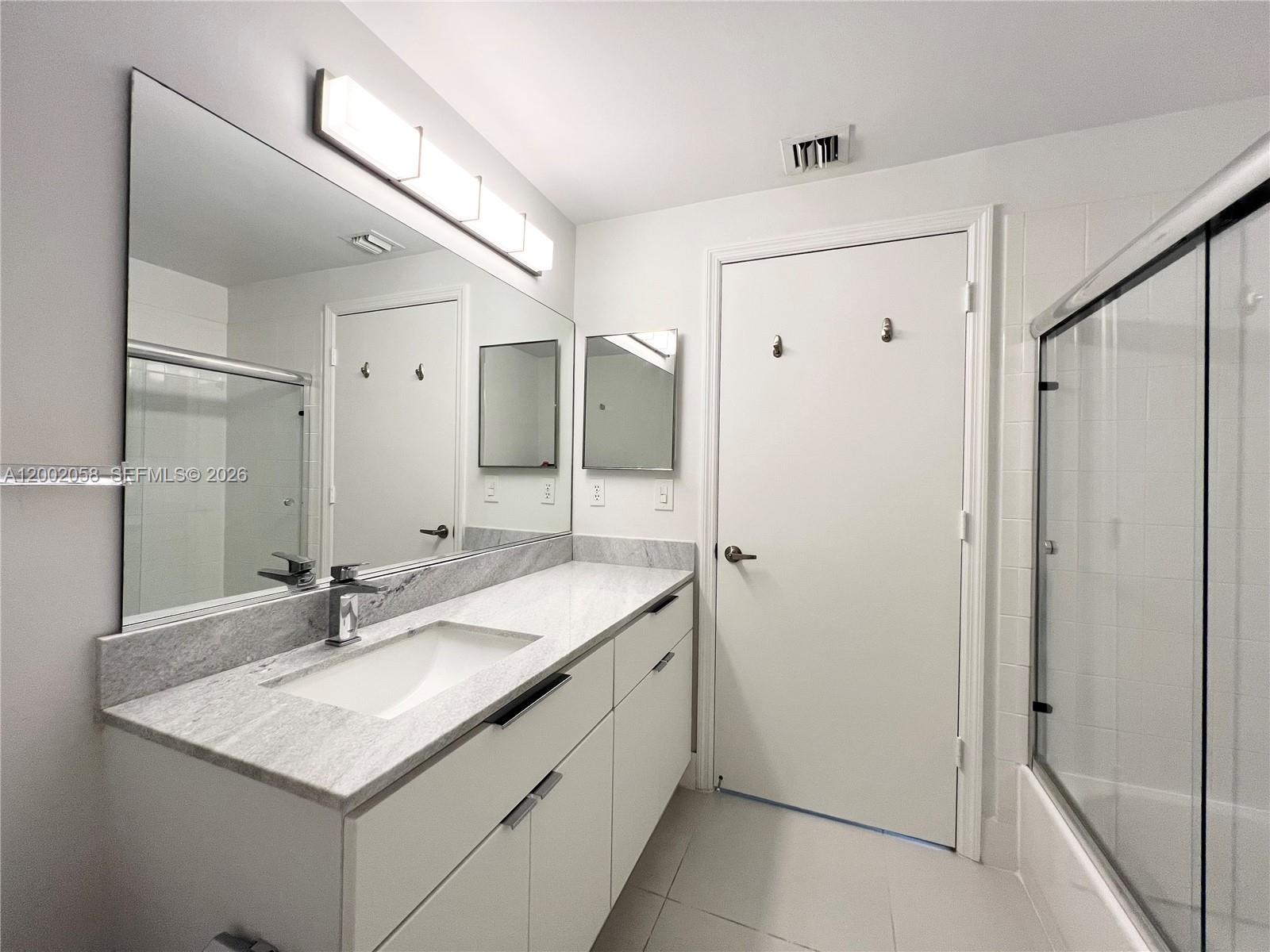 SECTORS 3 & 4 BOUNDARY PL - Residential Lease