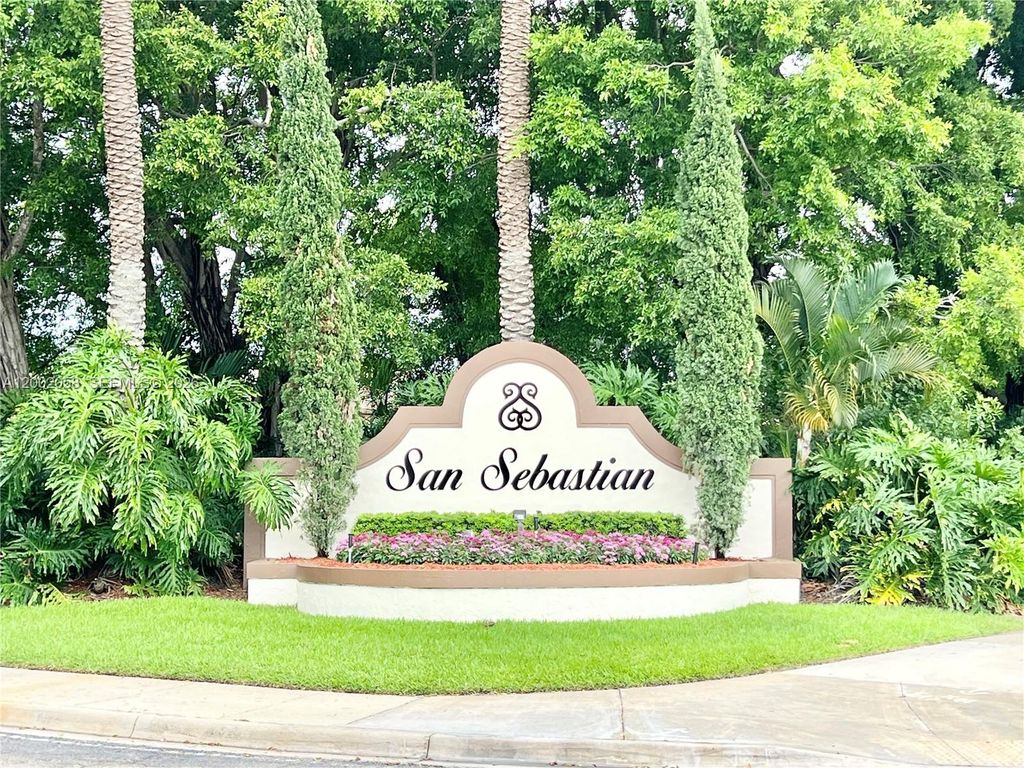 Photo of 1524 Coronado Rd, Weston, FL 33327 (MLS # A12002058)