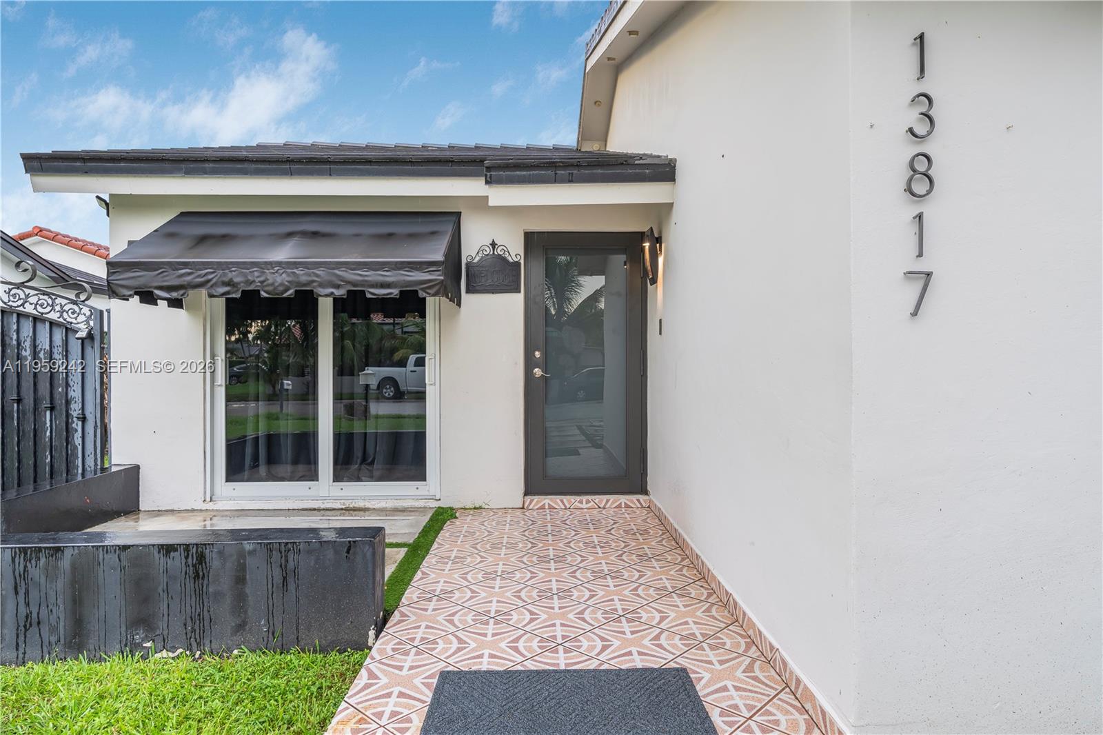 13817 SW 24th St 13817