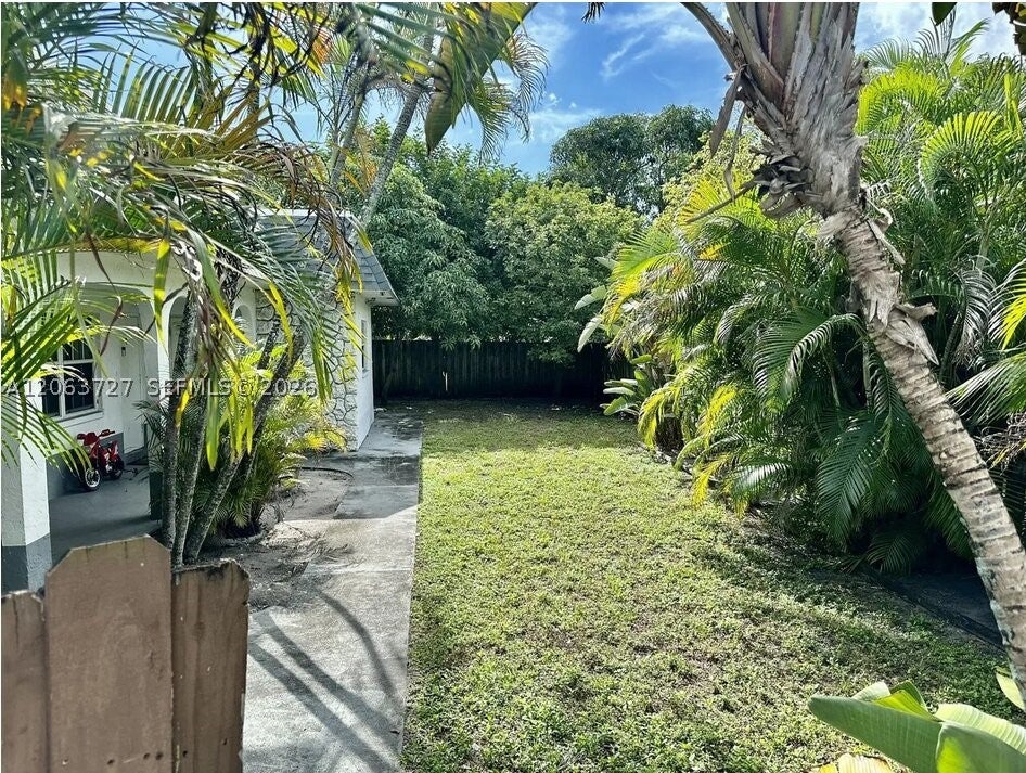 1480 NW 20th Ct