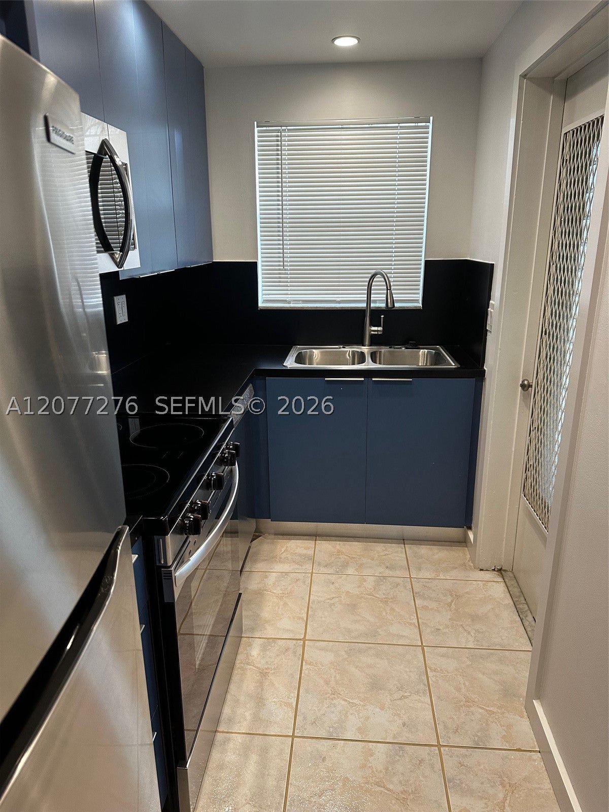 270 Layne Blvd 114