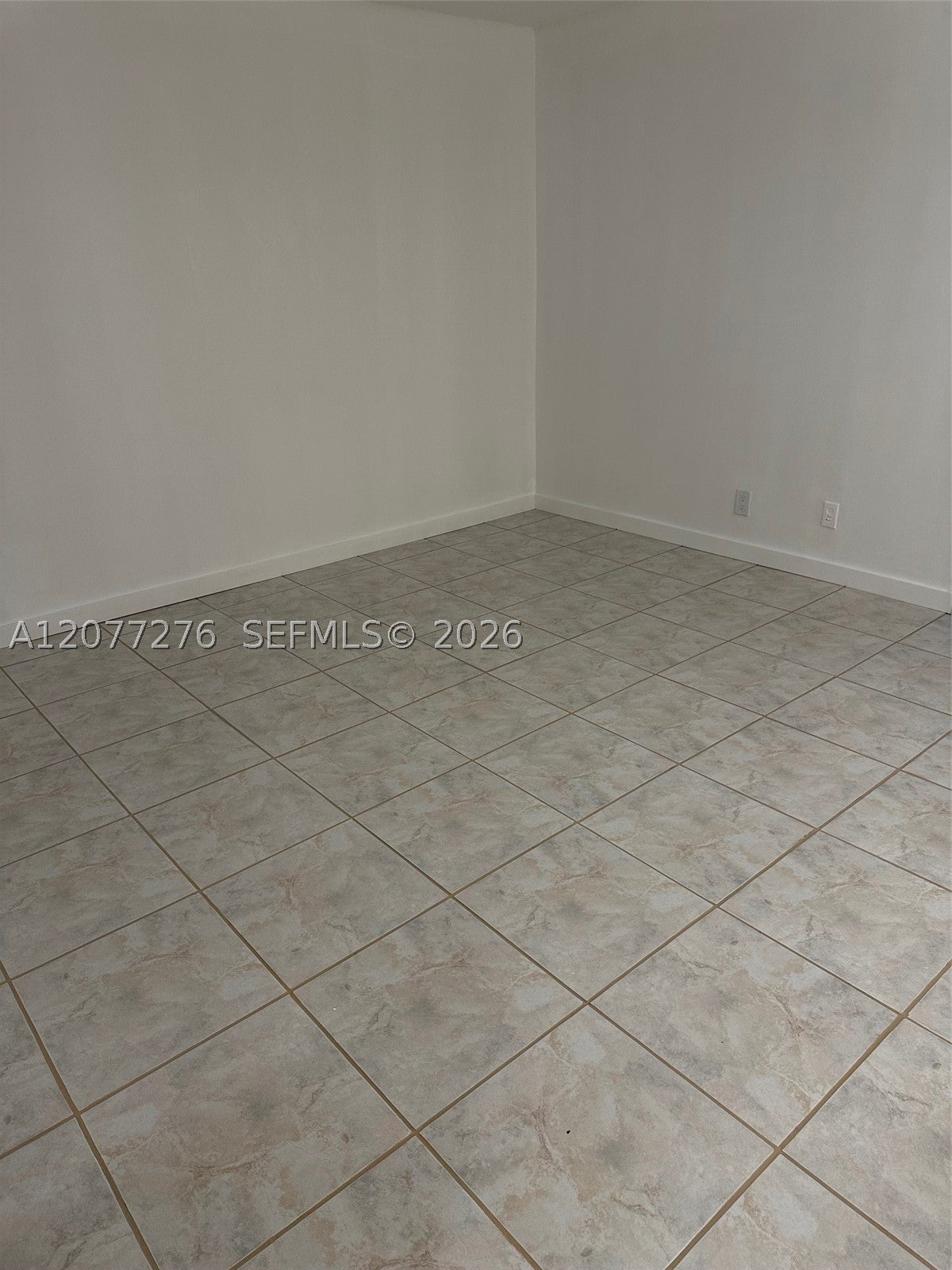 270 Layne Blvd 114