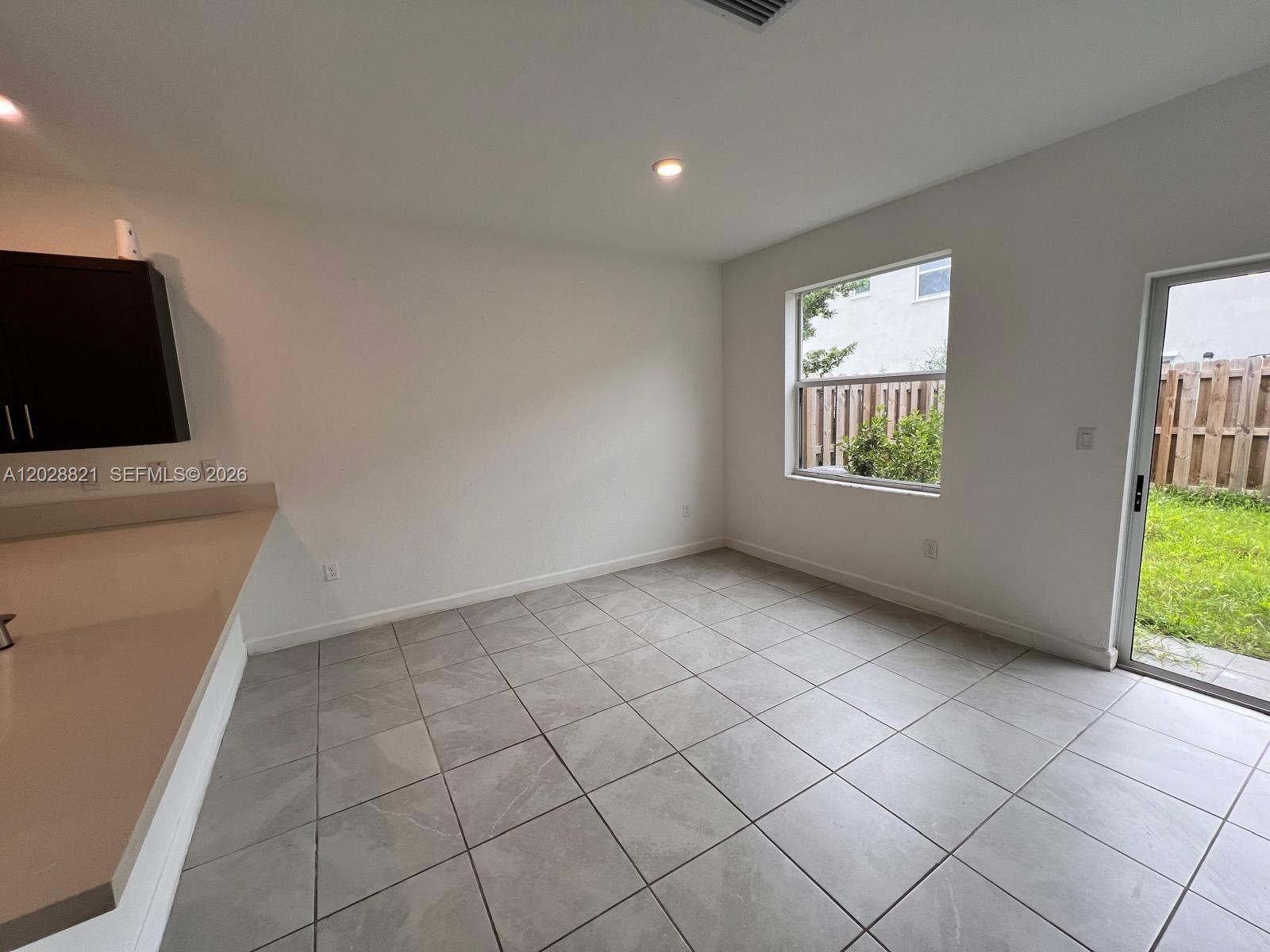 1030 SE 26th Ter
