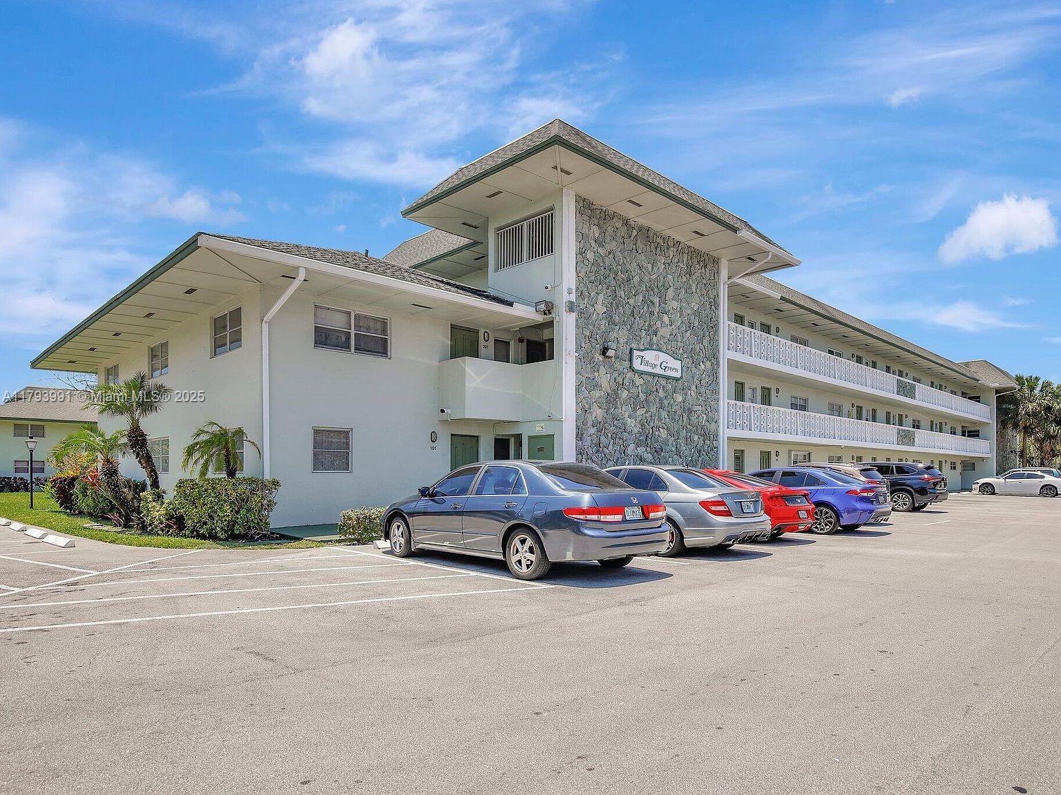 Property for Sale at 4200 Nw 3rd Ct 134, Plantation, Miami-Dade County, Florida - Bedrooms: 2 
Bathrooms: 1  - $210,000
