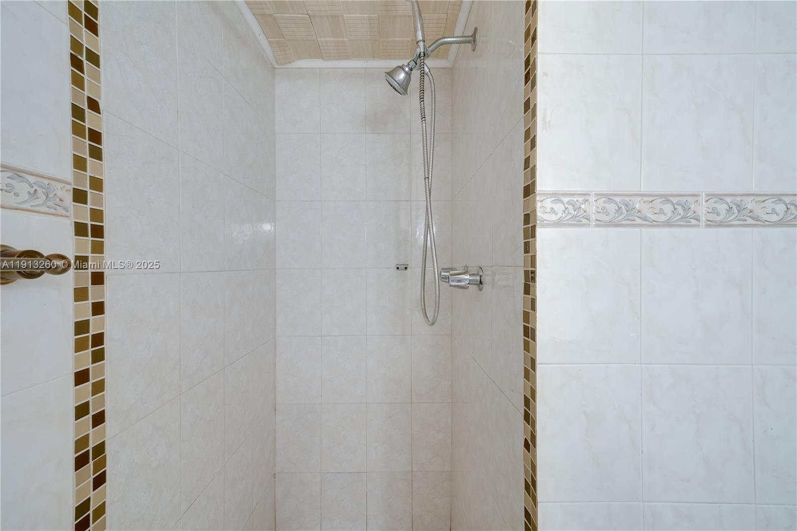 SUNSET VILLAS PHASE II CO - Residential