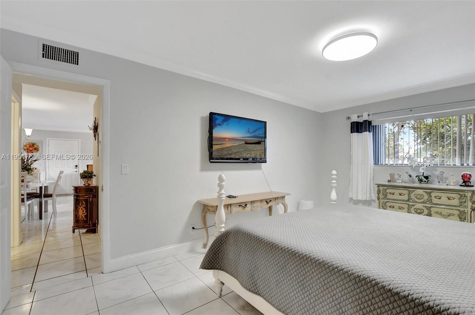 TIVOLI TRACE CONDO NO 5 - Residential