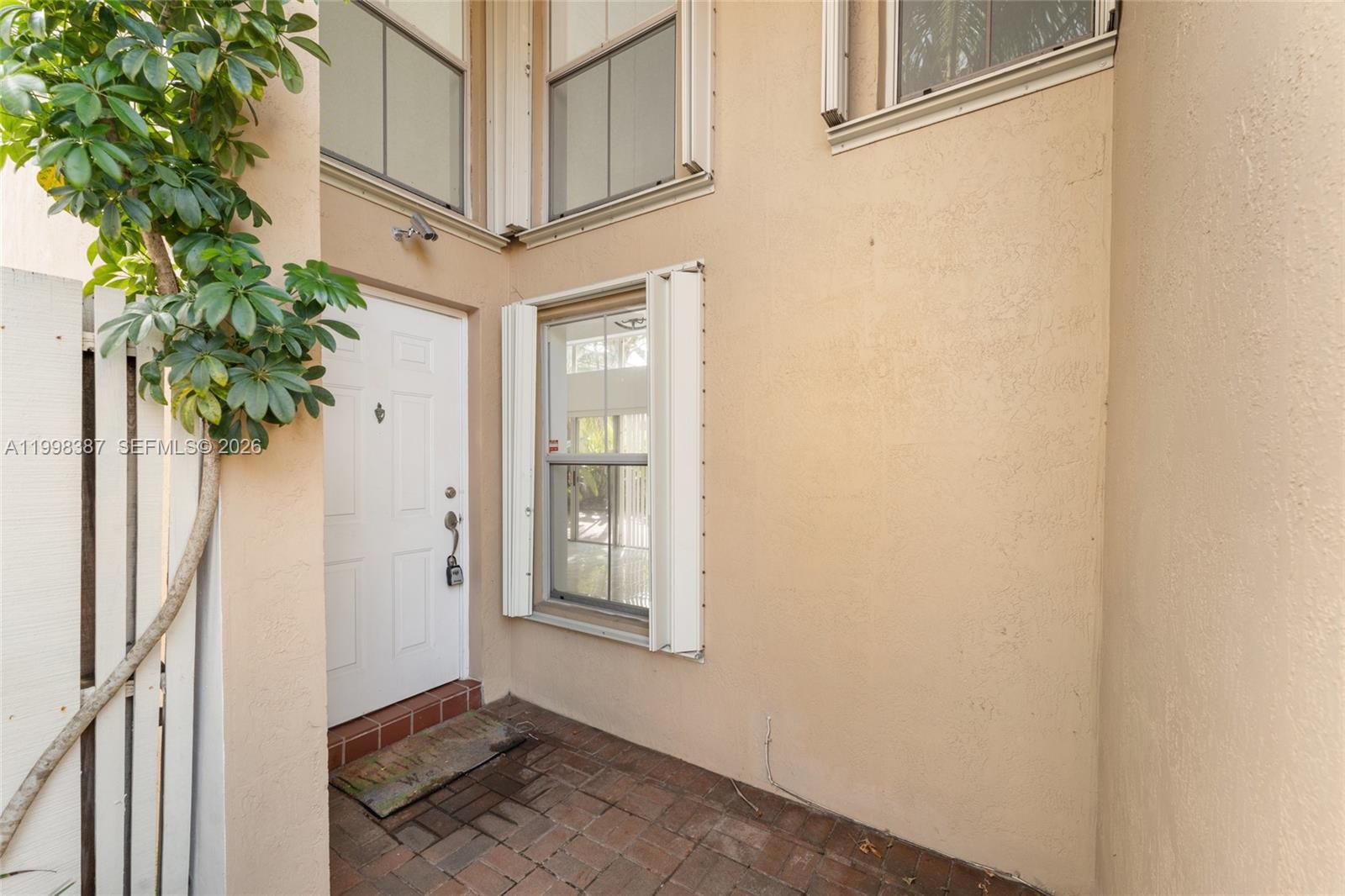 WEST LAKE VILLAGE - Residential Lease