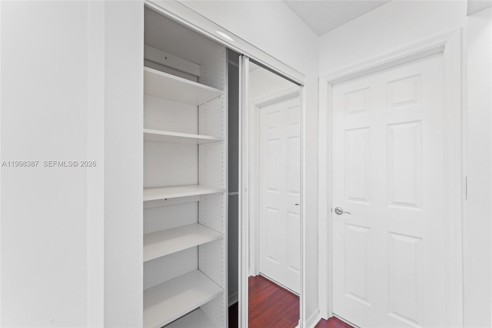 WEST LAKE VILLAGE - Residential Lease