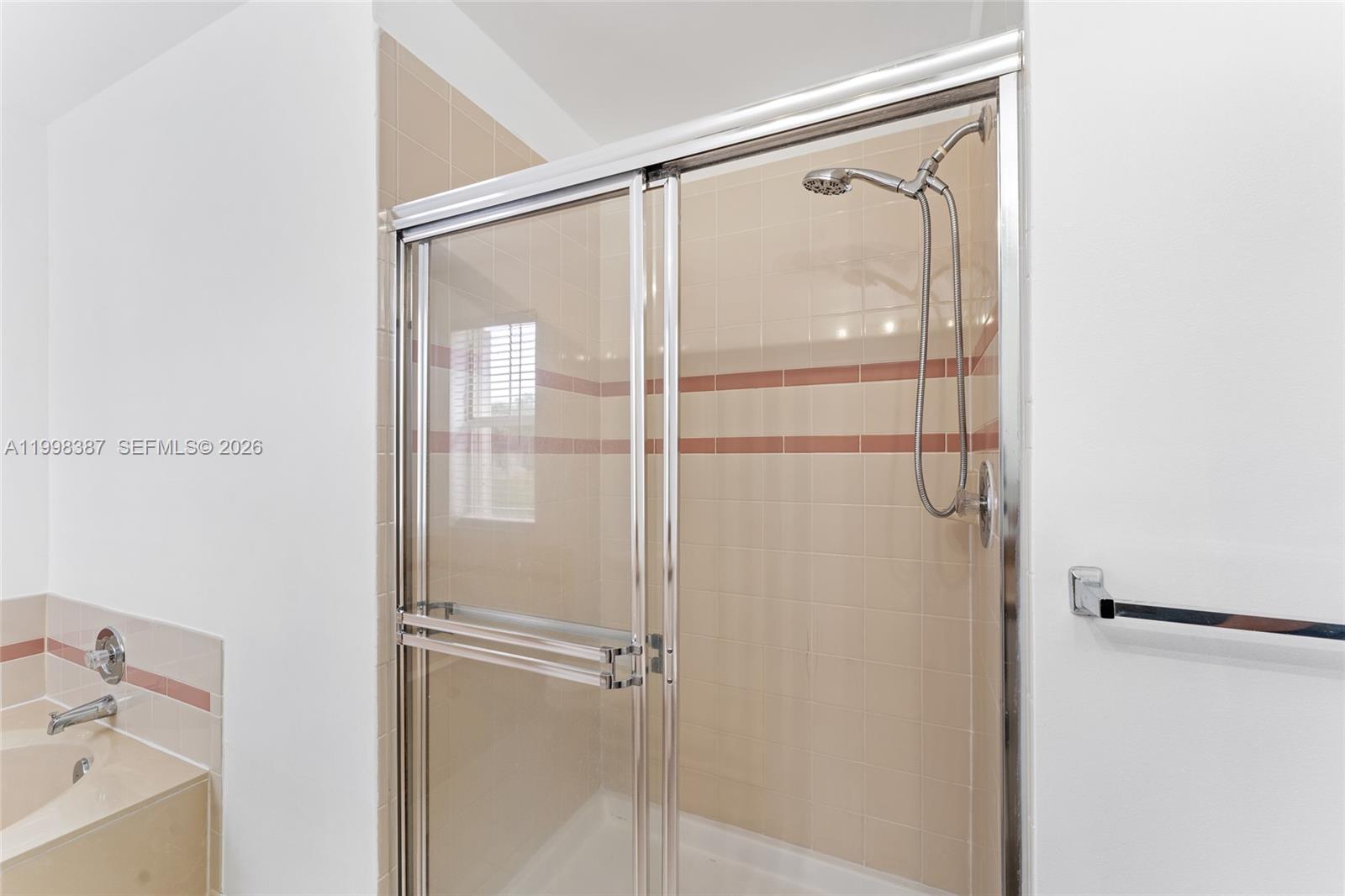 WEST LAKE VILLAGE - Residential Lease