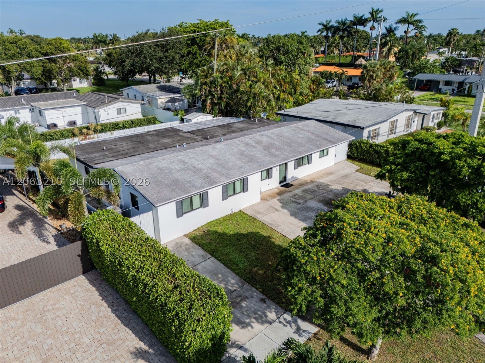 18150 NW 82nd Ave, Hialeah FL 33015