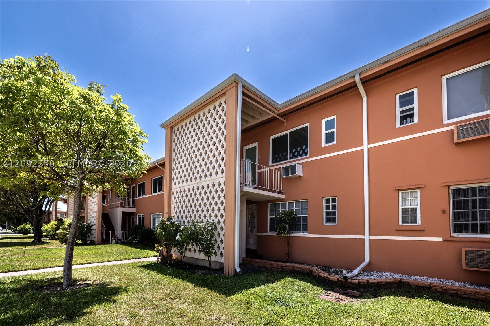 3550 SW 9th Ter