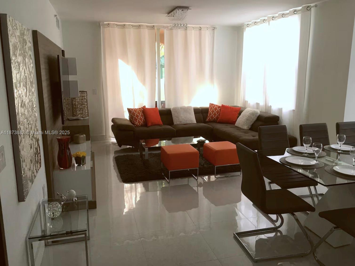 THE YACHT CLUB AT AVENTUR - Residential