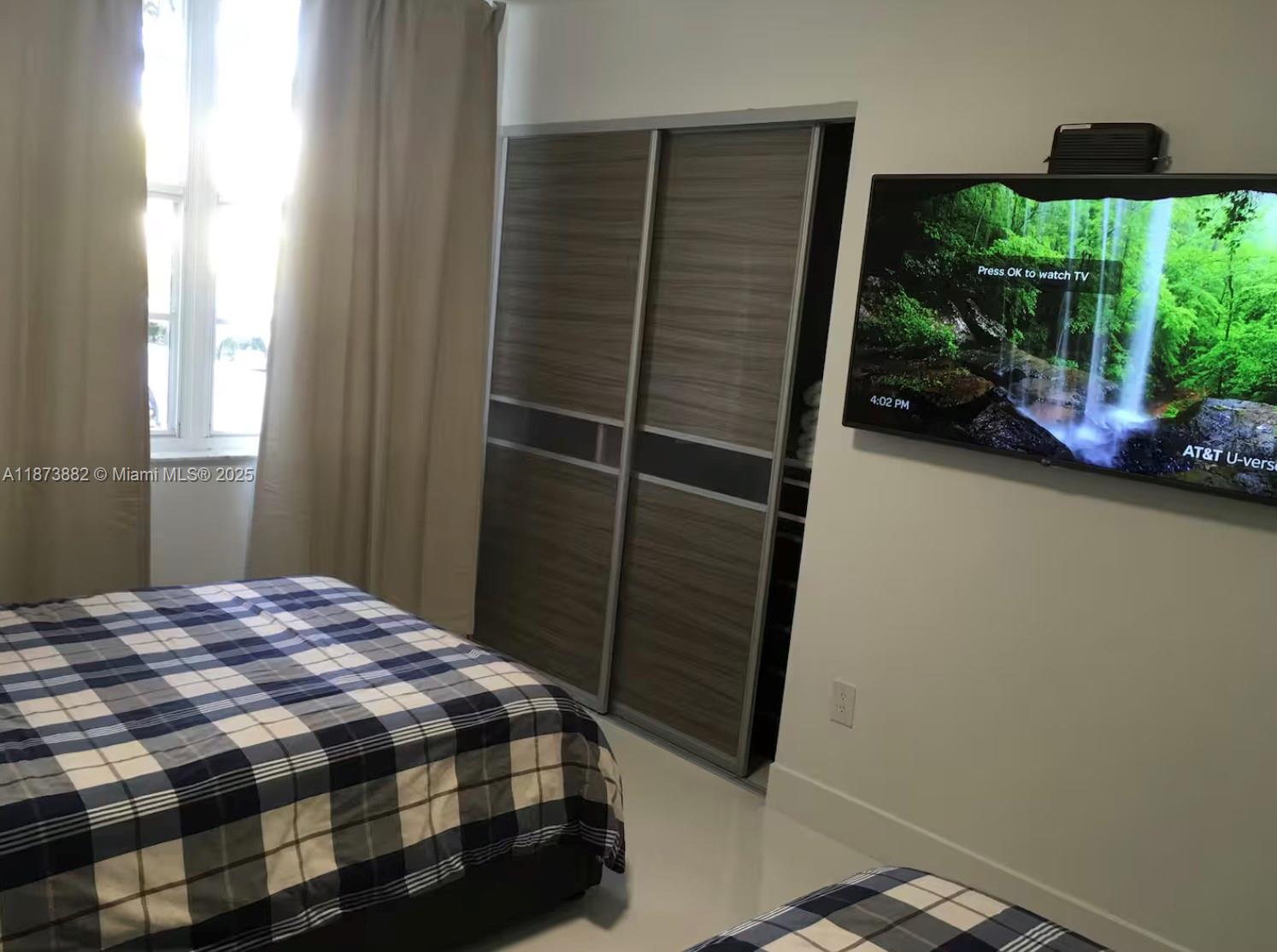 THE YACHT CLUB AT AVENTUR - Residential