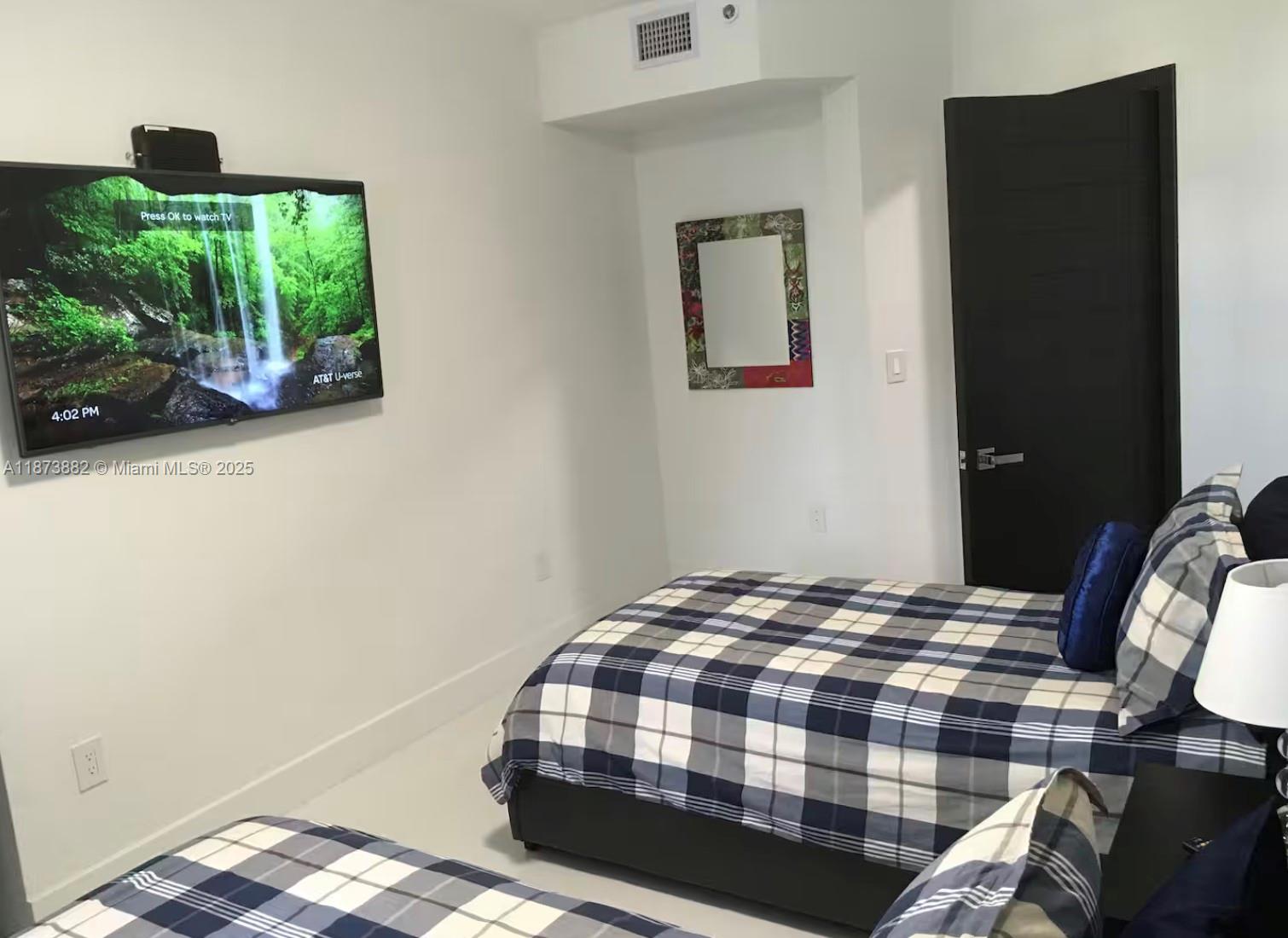 THE YACHT CLUB AT AVENTUR - Residential