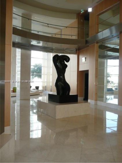 901 Brickell Key Blvd 2001