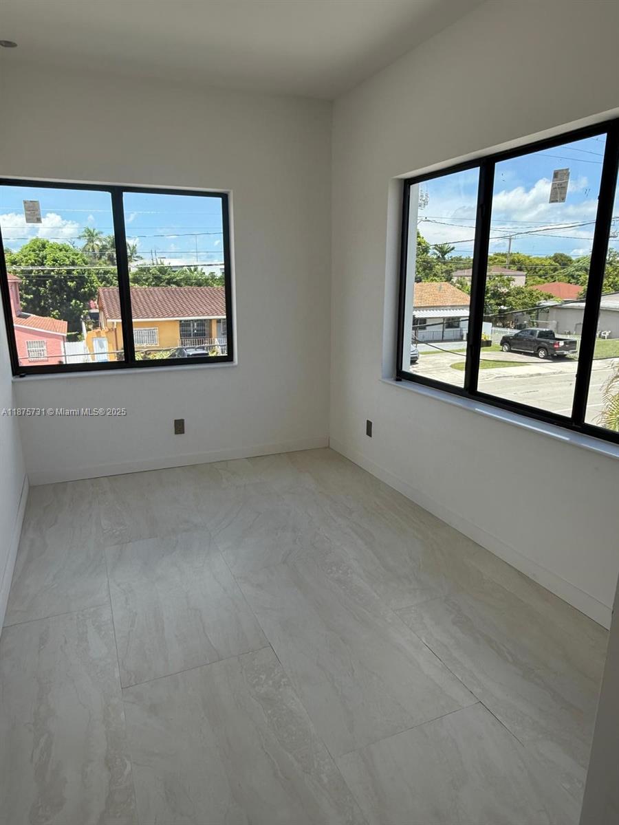 BEACON MANOR - Residential Lease