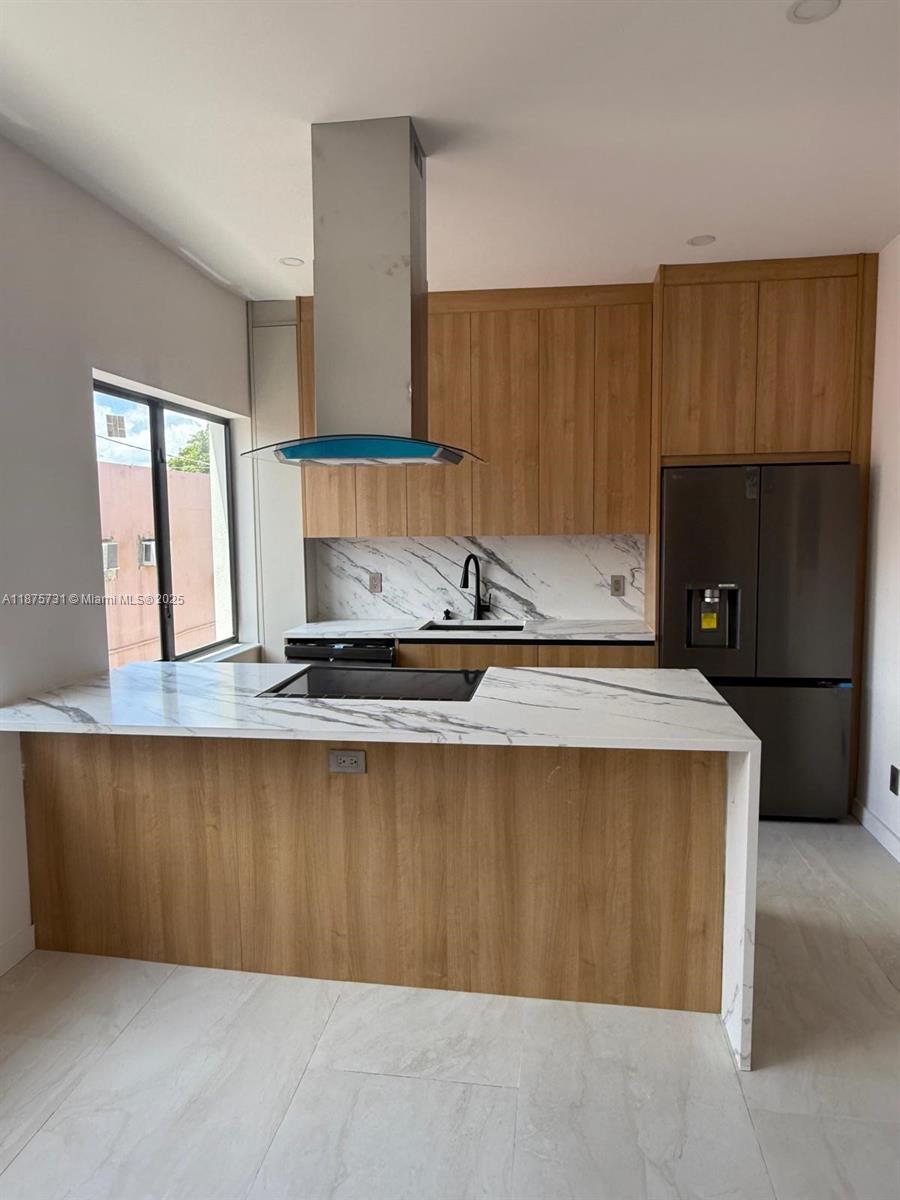 BEACON MANOR - Residential Lease