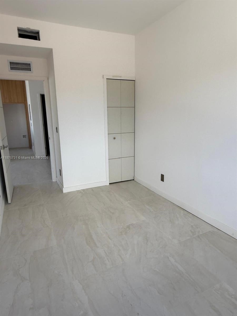 BEACON MANOR - Residential Lease