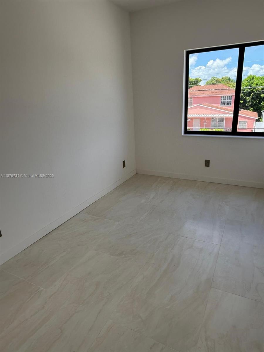 BEACON MANOR - Residential Lease