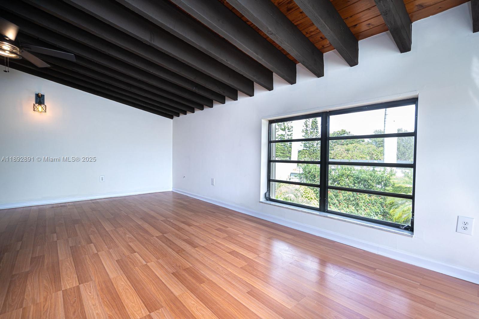 ROYALE GREEN SEC 2 - Residential Lease
