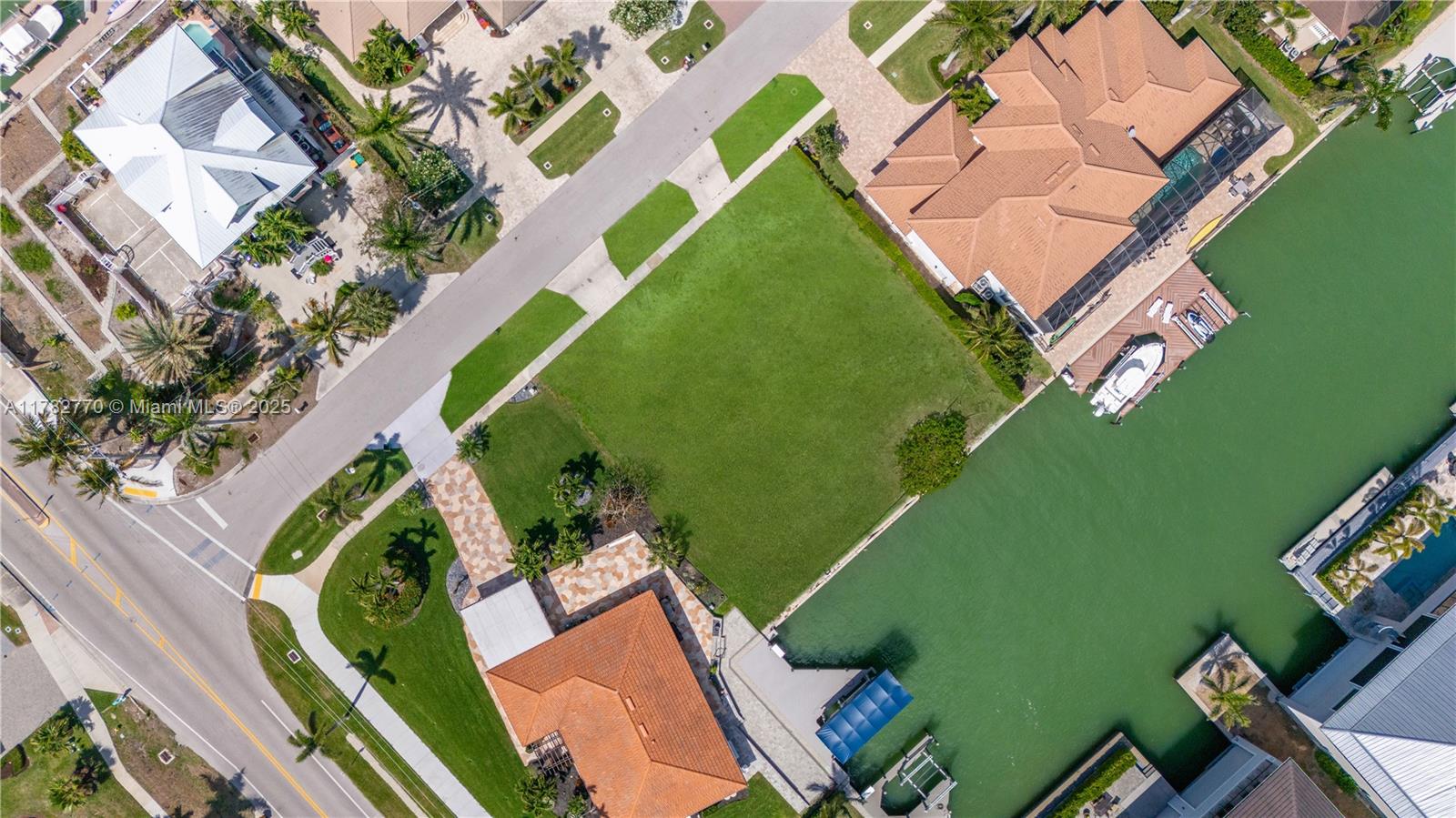 773100 MARCO BEACH UNIT 4 - Land