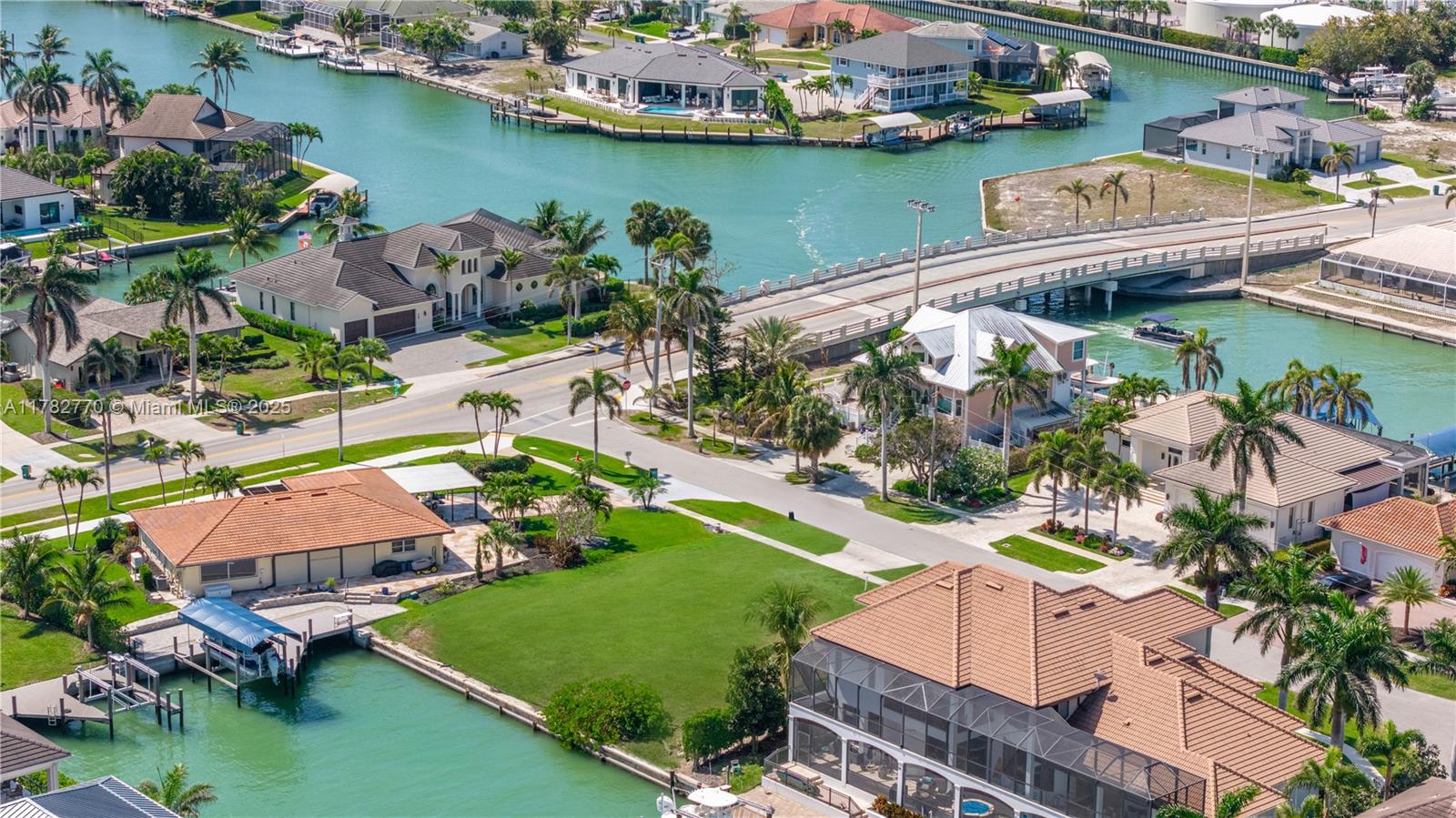 773100 MARCO BEACH UNIT 4 - Land