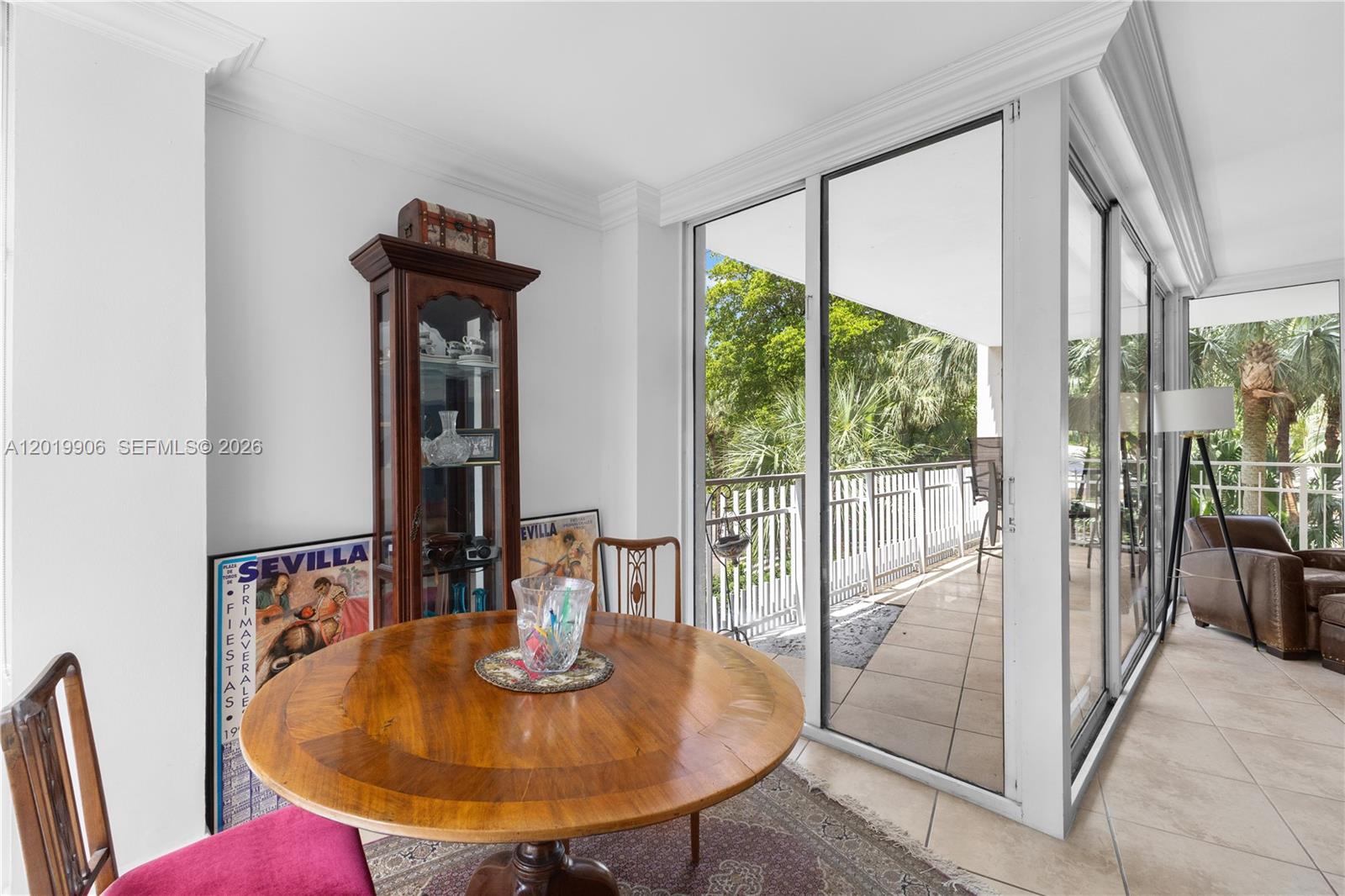 TOWERS OF QUAYSIDE CONDO - Residential
