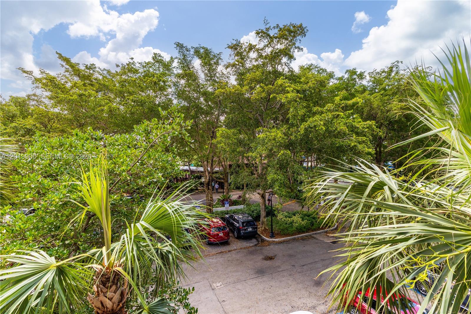 TOWERS OF QUAYSIDE CONDO - Residential