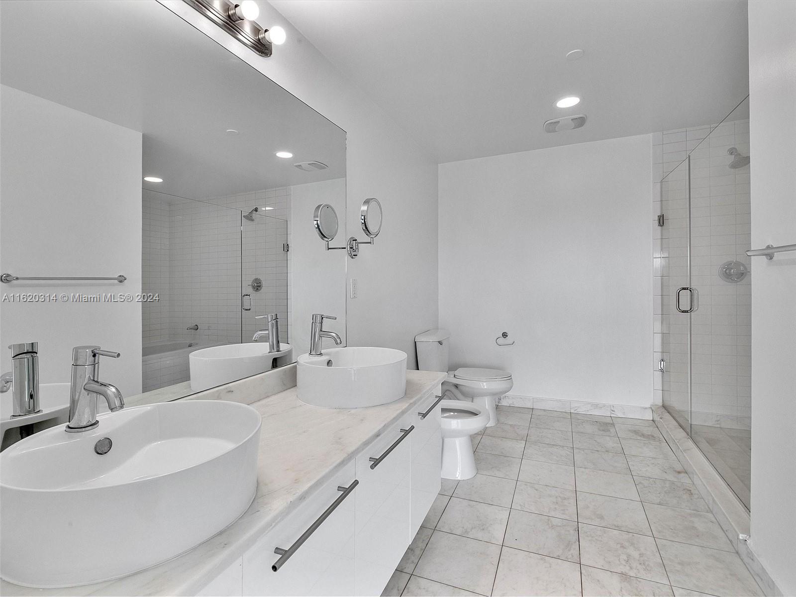 MARINABLUE CONDO - Residential