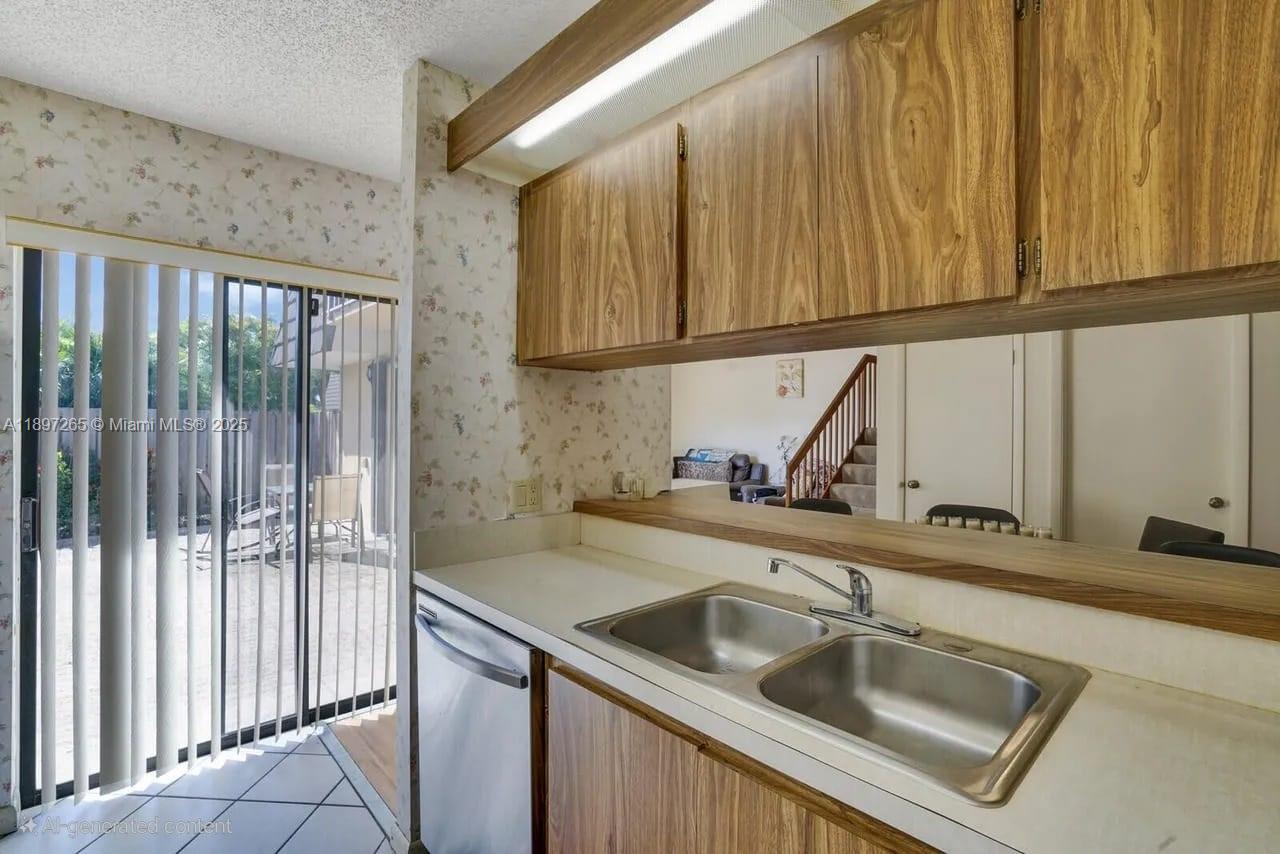 VILLAGE OF SANDALWOOD LAK - Residential Lease